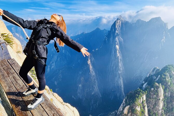 Mountain Huashan Plank Trail Adevnture Tour - Riding Out of Xian: How This Day Trip Actually Works