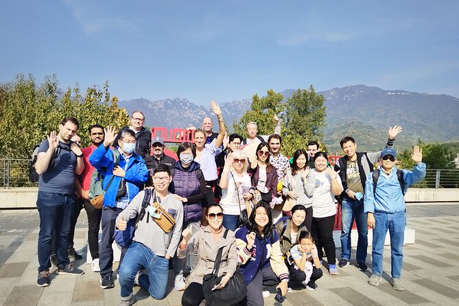 MuBus: Mutianyu Great Wall ENG/ESP/RUS Guided Bus Tour - Getting great photos without turning it into a race