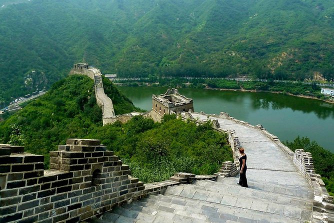 Mutianyu and Huanghuacheng Great Wall Private Tour with English Speaking Driver - Price and Logistics: What You Pay For (and What You Still Need)
