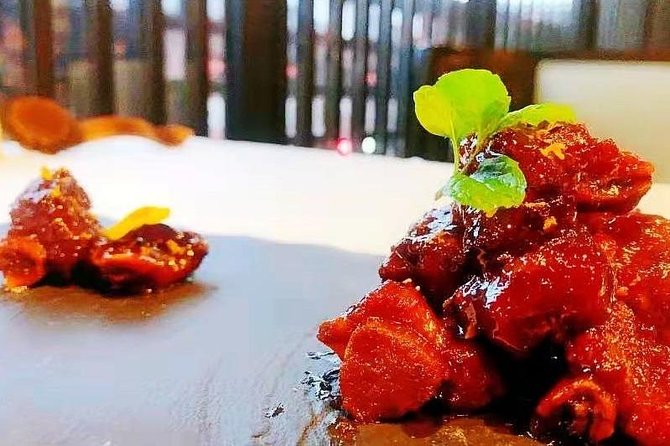 Nanjing City Private Customized Day Tour with Lunch - Stop 3: Qinghuai River lunch and a real reset