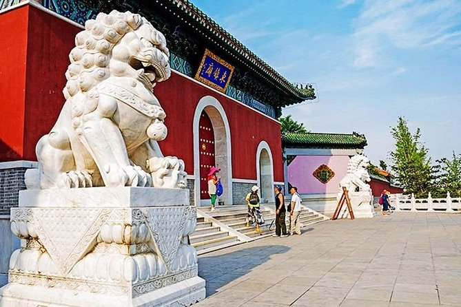 Nanjing City Private Customized Day Tour with Lunch - Stop 4: Ming City Wall and Zhonghua Gate walk