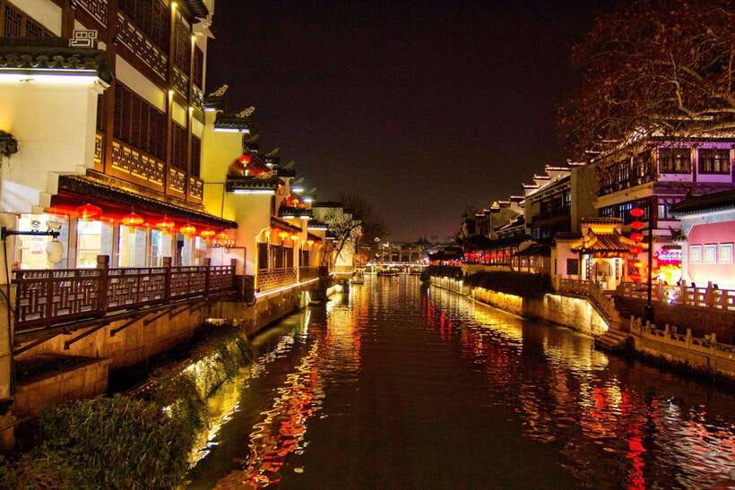 Nanjing: Night Cruise on Outer Qinhuai River for Adults - The Outer Qinhuai “Mother River” and the Poets Who Walked Its Banks
