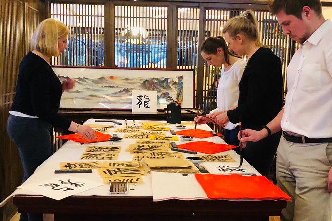 Noon Calligraphy Class - A Midday Break in Wangfujing for Real Brush Practice