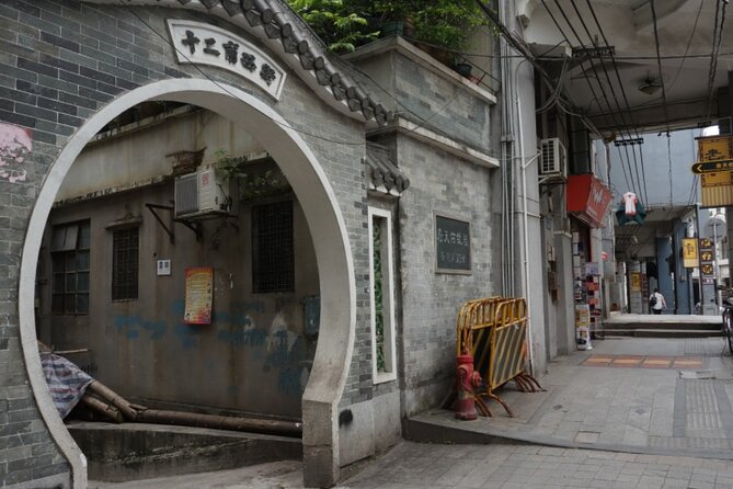 Old Guangzhou Backstreet Alley Local Market Walking Private Tour - Shangxiajiu Pedestrian Street: Shopping That Feels Local, Not Set Dressing