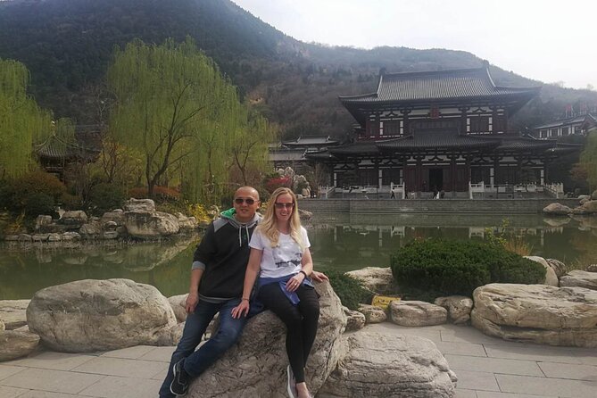 One Day Private Trip to Terracotta Army and Huaqing Palace - The 7:30 to 8:00 a.m. Start That Makes Terracotta Feel Bigger