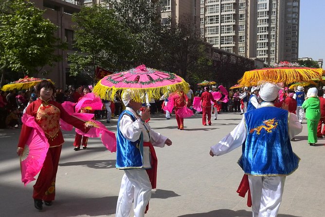 One Day Private Xian Tour to Terracotta Warriors with Airport Transfers - Lunch that fits the day, not just the schedule