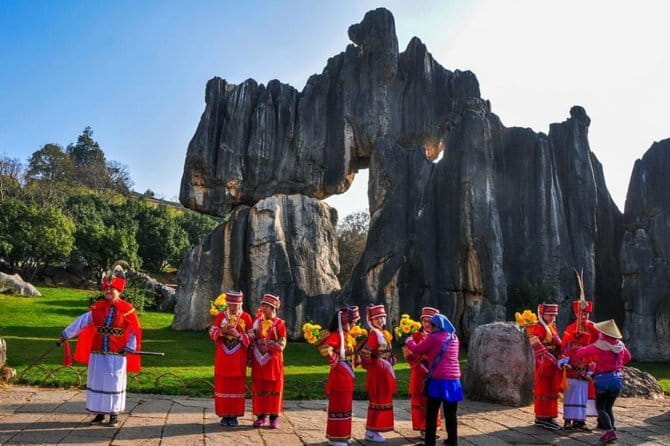 One day Stone Forest and Nuohei Yi Village Tour - A karst day in Kunming that feels efficient, not rushed