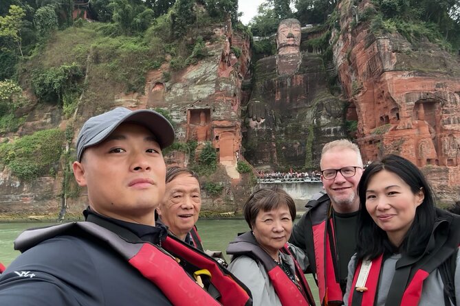 Panda and Leshan Buddha Private Tour - Logistics you’ll actually care about