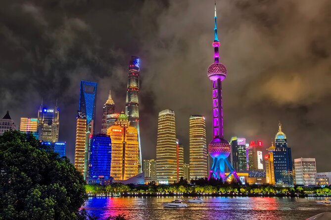 Photo Session on the Famous Shanghai Skyline - Who this North Bund photo session fits best