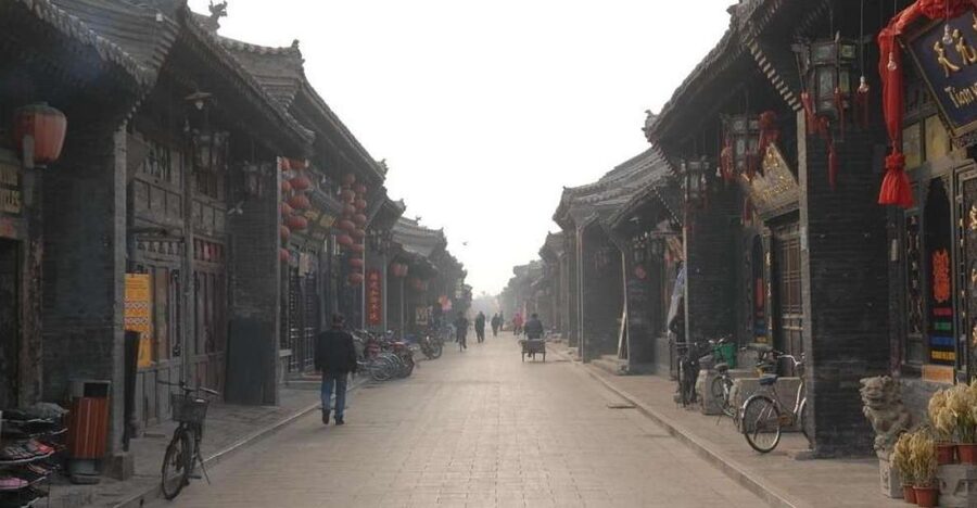 Pingyao Ancient City Full-Day Walking Tour - Meeting your guide in Pingyao, private group pacing