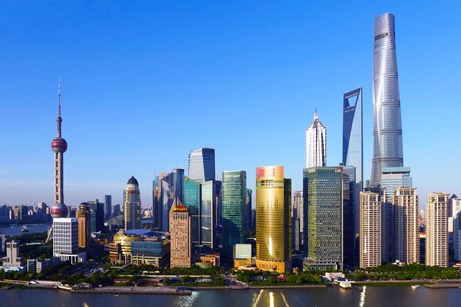 Private Arrival Transfer from Pudong Airport to Shanghai City Hotel - Your Car Size Matches Your Party: From Comfortable Private Rides to Big-Group Vehicles