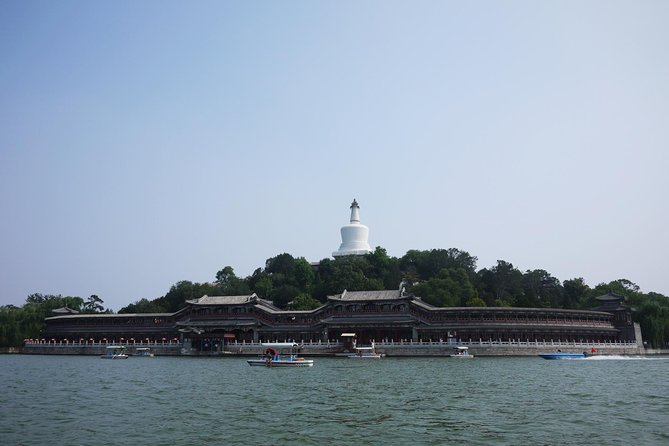 Private Beijing Jingshan Hill, Beihai, and Hutongs with Imperial Lunch/Dinner - How the Whole Day Flows: Pace, Shoes, and Meal Timing