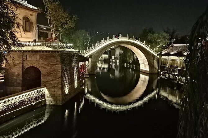 Private Beijing Transfer: Simatai Great Wall and Gubei Water Town - Gubei Water Town After Dark: Pretty, Manageable, and Easy to Enjoy