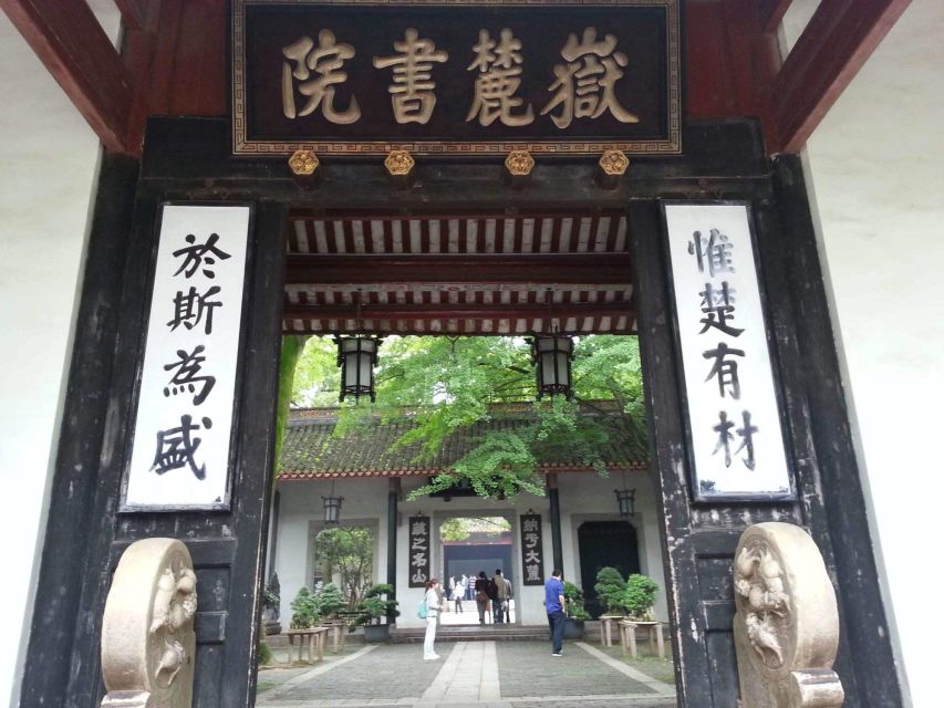 Private Changsha City Full Day Trip - Orange Island (Juzhizhou): Mao, Poetry, and a Battery Car to Save Your Legs
