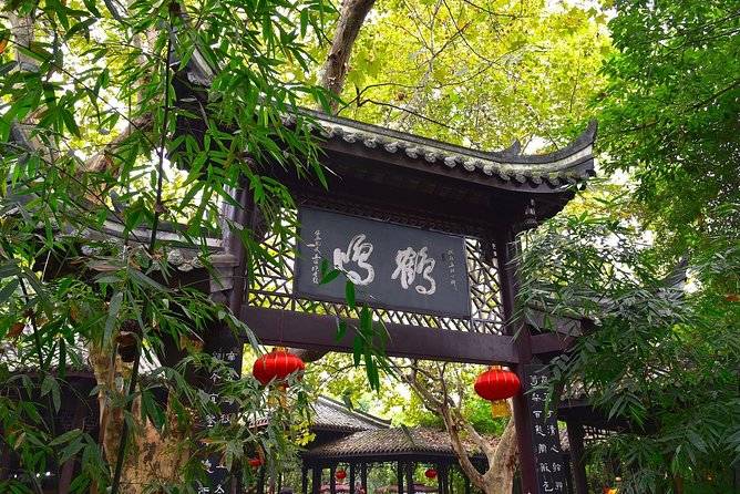 Private Chengdu Half Day Bike Tour - Stop 2: Chengdu Renmin Park tea houses, tai chi, chess, and Match Corner