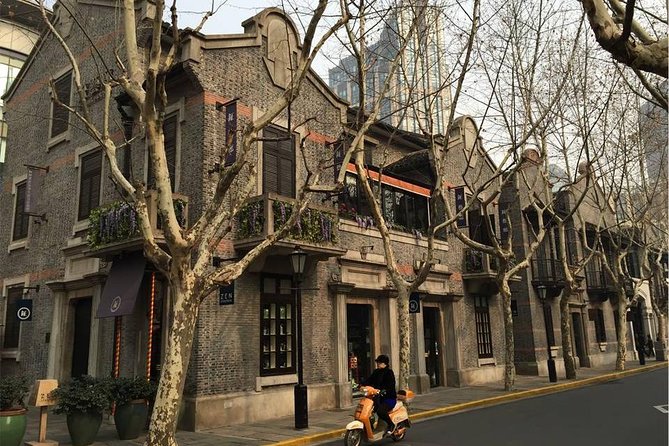 Private Customized Shanghai City Day Tour with Local Expert - Shanghai Tower: the elevator to the 119th floor viewpoint