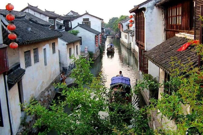 Private Customized Suzhou Highlights Tour with Tongli Water Town and Tuisi Garden - Lunch in Suzhou: Built Into the Rhythm
