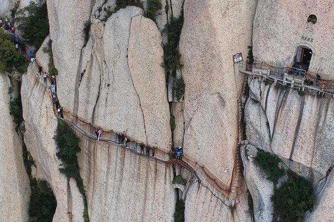 Private Day Tour of Mt. Huashan with Round-Trip Cable Car from Xi'an - Getting to the cable car: quick orientation, then up you go