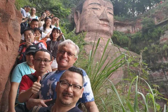 Private Day Tour to Leshan Grand Buddha from Chengdu - The 8:00 am Pickup and the Chengdu to Leshan Drive