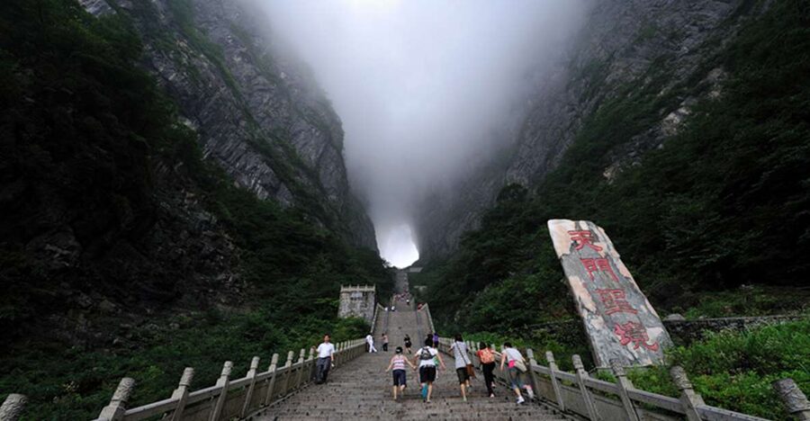 Private Day Tour to Tianmen mountain & Sky walk&Glass Bridge - Riding Tianmen Mountain’s 7.5 km cable car first