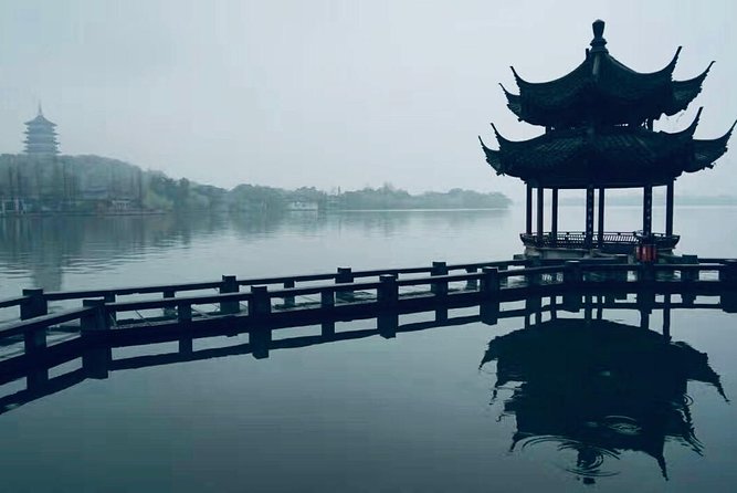 Private Day Trip to Hangzhou from Shanghai by Bullet Train - West Lake (Xi Hu): Promenade Views, Su Causeway Area, and Leifeng Tower Stories