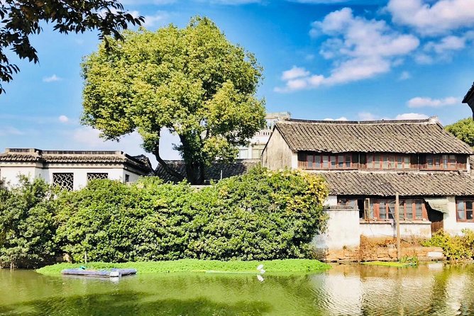 Private Day Trip to Suzhou from Shanghai by Bullet Train - Pingjiang Road lunch: Suzhou street flavors you can actually taste