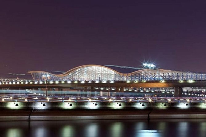 Private Departure Transfer from Shanghai City Center to Pudong Int'l Airport - Who This Private Transfer Fits Best