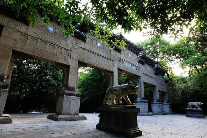 Private Flexible Nanjing City Day Trip from Shanghai by Bullet Train - Xiaoling Tomb of the Ming Dynasty, Walking the Foot of Purple Mountain