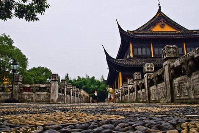 Private Flexible Suzhou City Tour with Tongli or Zhouzhuang Water Town Options - Stop 2 option: Lingering Garden for quieter, rock-and-pond beauty