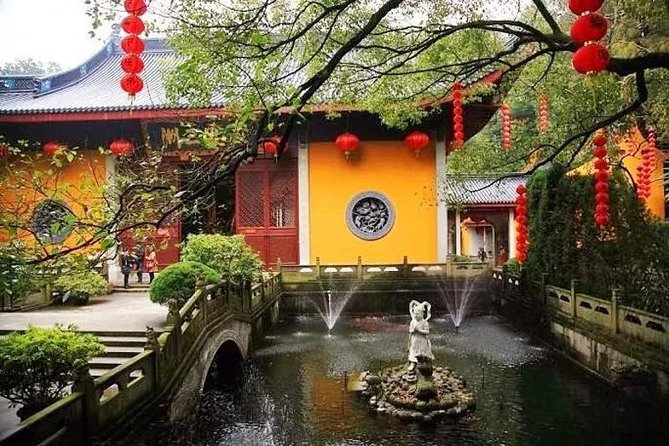 Private Full Day Tour : Customizable Hangzhou City Highlights with Multi Options - Lunch timing and your options for food that actually fits Hangzhou