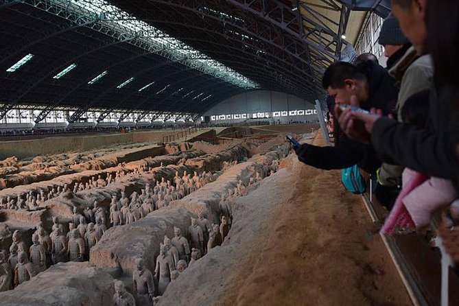 Private Full-Day Xi'an Highlights Tour with Pickup and Lunch - Small Wild Goose Pagoda: A Calmer Tang-Dynasty Moment