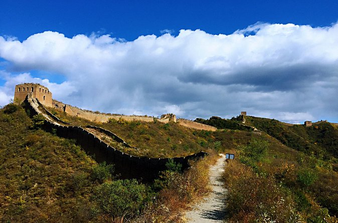 Private Great Wall of Gubeikou Hiking Tour from Beijing - South Heavenly Gate to the first big climbs