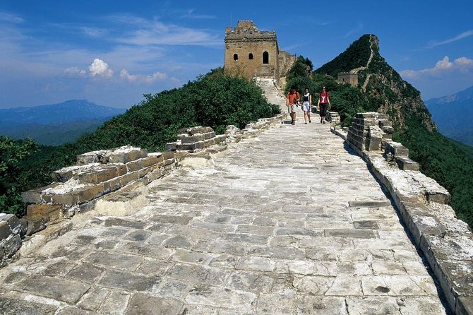 Private Gubei Water Town and Simatai Trip with English Speaking Driver Service - Gubei Water Town: Ming and Qing Courtyards at the Wall’s Base