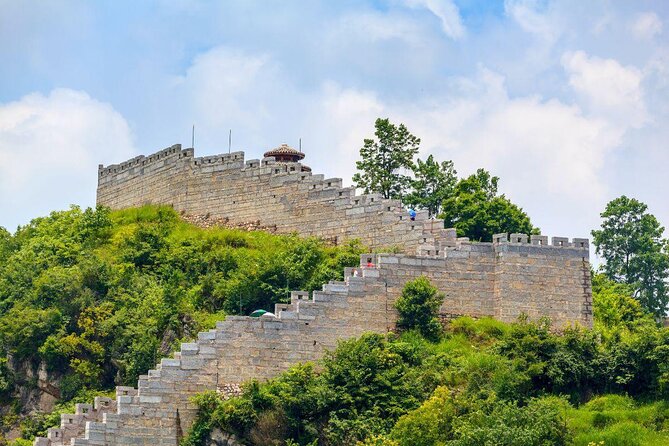 Private Guiyang Day Tour including Qingyan Ancient Town and Qianling Park - Qingyan Ancient Town: Stone Lanes, Temples, Churches, and Real-World Aging