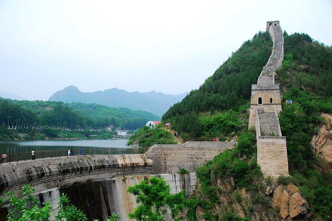 Private Hiking Day Trip to Huanghuacheng Water Great Wall - Transfer-Only vs All-Inclusive: Choose the Right Level of Help