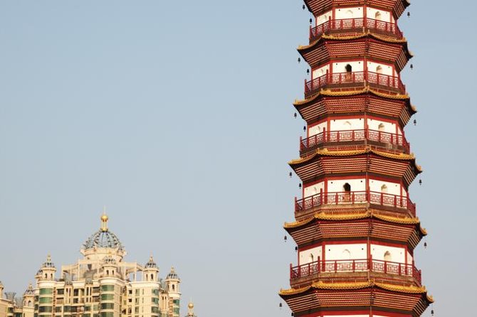 Private Historical Tour: Guangzhou City Sightseeing Including Lunch - Chen Clan Ancestral Hall, Carving Details, and the Guangdong Folk Art Museum