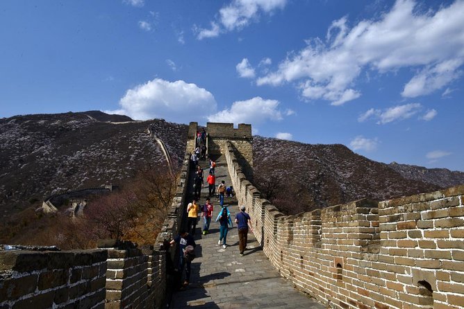 Private Layover Transfer: Mutianyu Great Wall&City Attractions - Timing gotchas: Mondays, weather, and visa timing