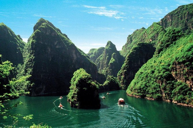 Private Longqing Gorge & Guyaju Cave Day Tour w/ Cruise Ride - From Downtown Beijing to Yanqing County, Without the Headache