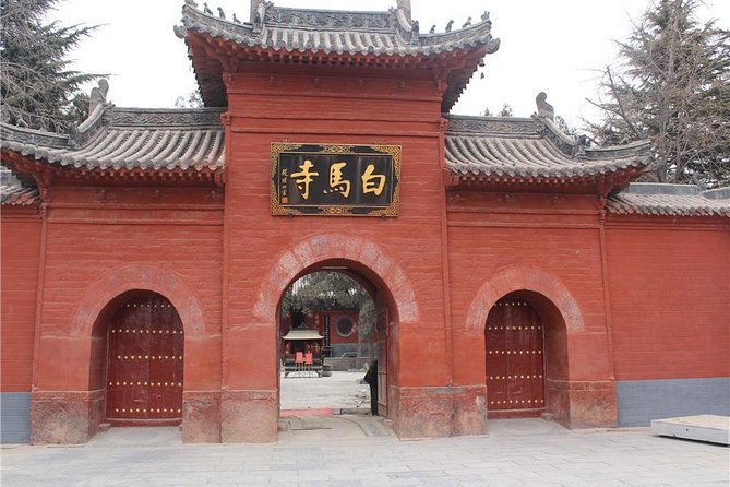 Private Luoyang Day Tour: Longmen Grottoes and White Horse Temple - Morning pickup and the drive out of Luoyang