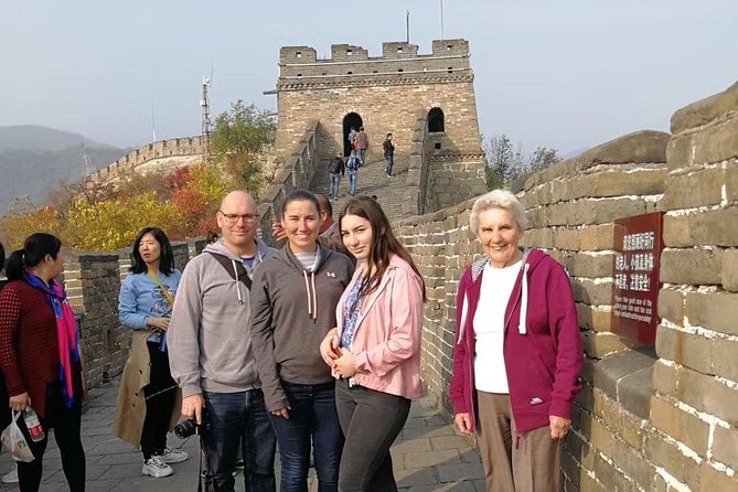 Private Mutianyu Great Wall Day Tour include Chairlift & Toboggan - The local lunch is not an afterthought