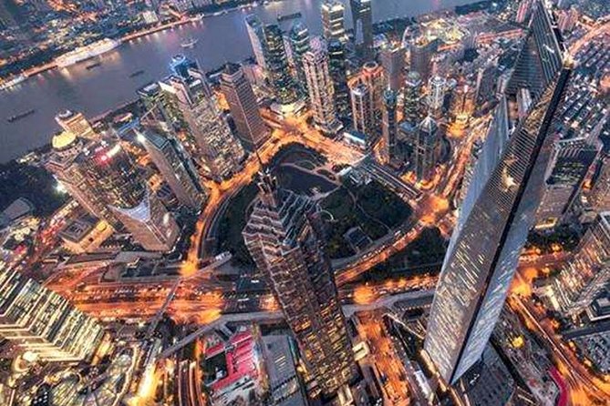 Private Night Tour-VIP River Cruise and Shanghai Tower Option - Bund at night: the skyline works like a light show