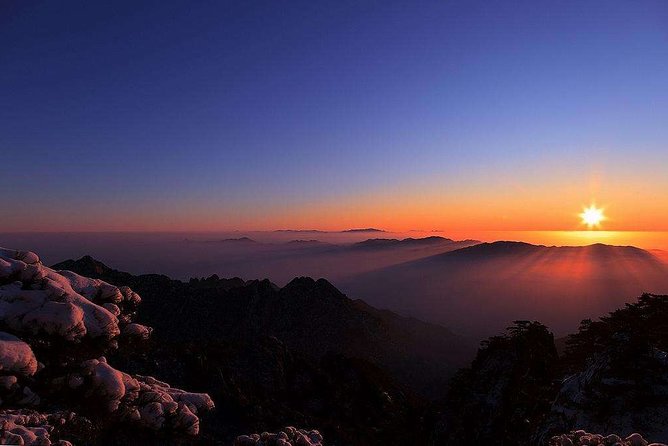Private Photography Day Tour of Huangshan Yellow Mountain - What the Day Feels Like: Pace, Energy Use, and Your Best Shot Times