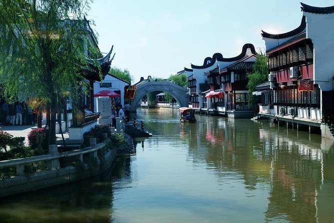 Private Shanghai Layover Tour to Zhaojialou Water Town with Lunch or Dinner - Price and Value: What $180.30 Buys You (And What It Doesn’t)