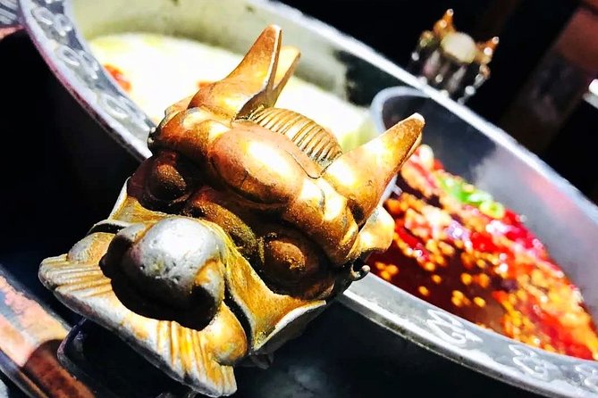 Private Shanghai Night River Cruise and Hot Pot Dining Experience - Small Comfort Tips for a 3 to 4 Hour Evening