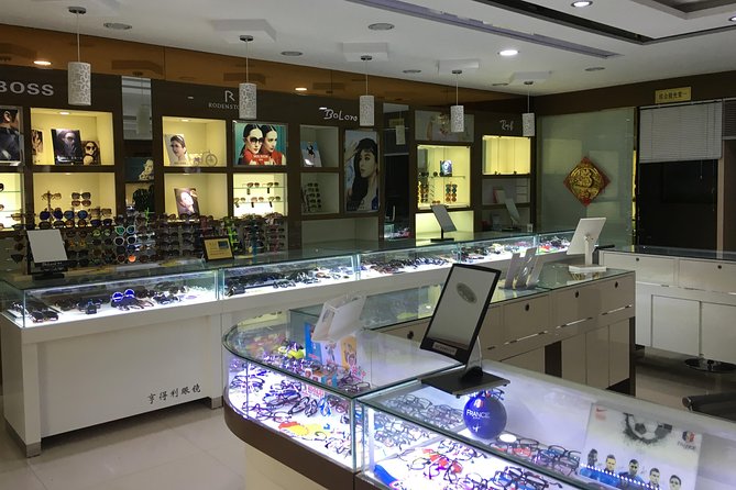 Private Shanghai Shopping Tour with Local Shopping Guru - Key points to know before you go