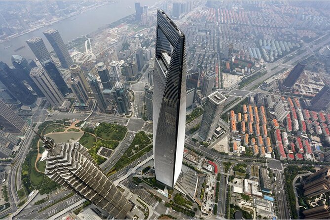 Private Street Food Walking Tour with Shanghai Tower Option - Key points to know before you go