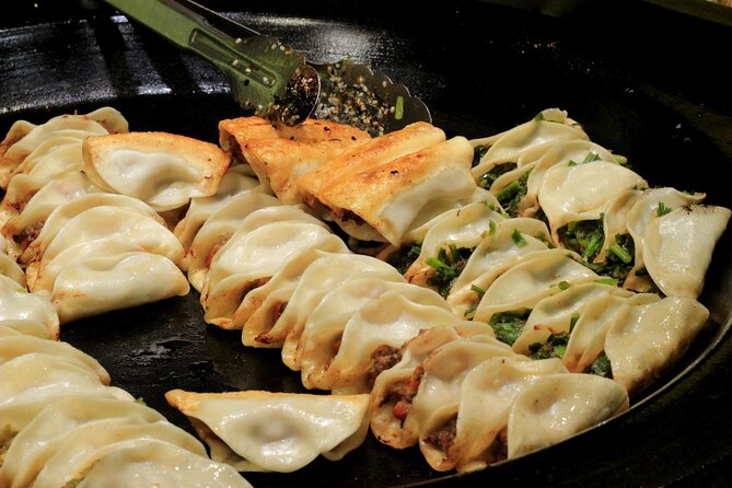 Private Street Food Walking Tour with Shanghai Tower Option - Shanghai Tower option: skybridge walk, fast elevator ride, and day or night skyline