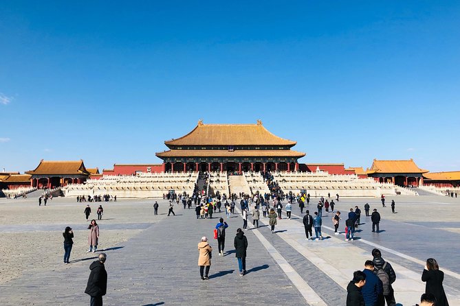 Private Tiananmen Square, Forbidden City and Great Wall Tour - Lunch that doesn’t derail the day