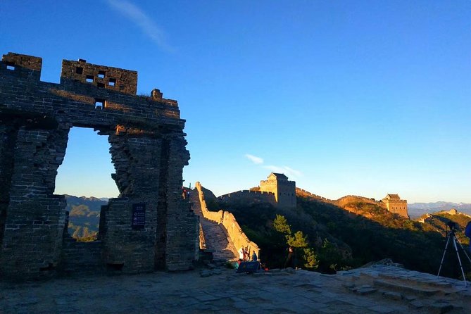 Private Tour: Mutianyu Great Wall & Hutong Culinary Adventure - Choosing your pace on the wall, and how your guide helps