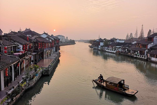 Private Tour of Shanghai Highlights and Zhujiajiao Water Town in One Day - Door-to-Door Pickup Means You Start the Day in the Right Place